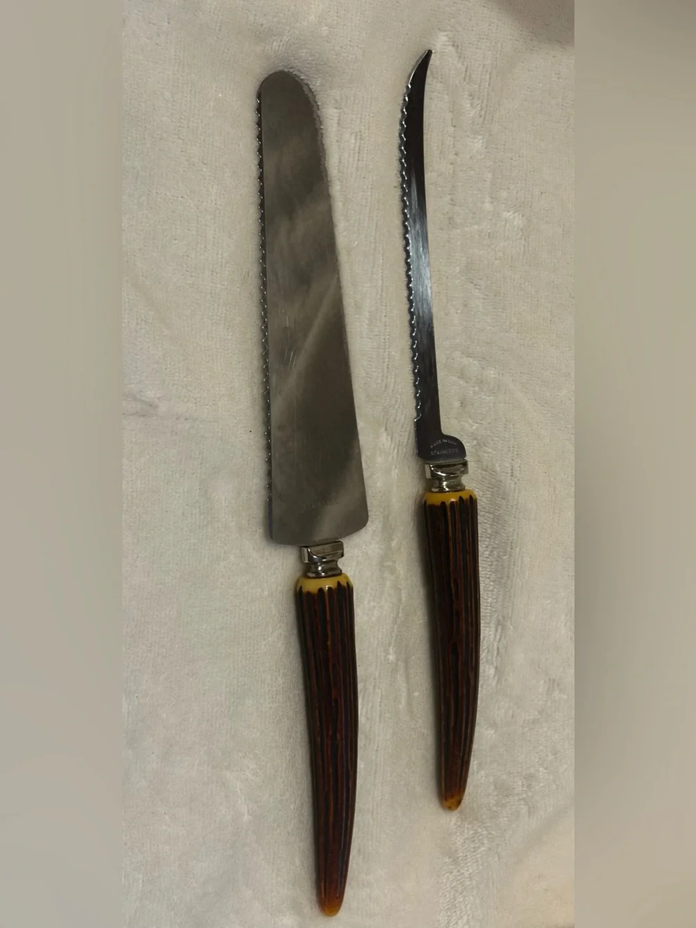 Set Of 2 Antique Stainless Antler Stag Horn Knifes Sharp Carving Made In USA